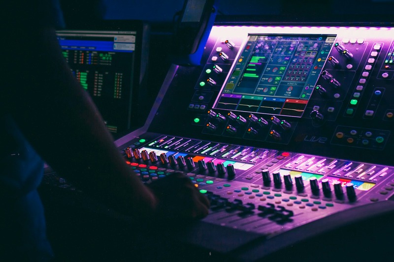 Screenshot of a CPU usage monitor during an audio production session with multiple plugin instances active
