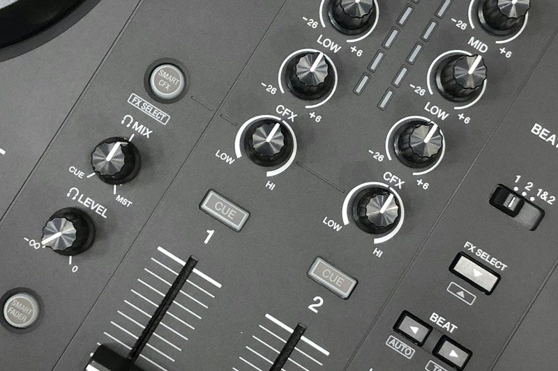 Pioneer XDJ-XZ all-in-one DJ system with single non-touch display and full-size jog wheels
